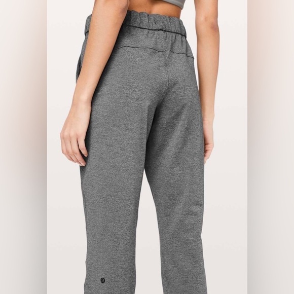 Lululemon On The Fly Pant - Picture 10 of 15